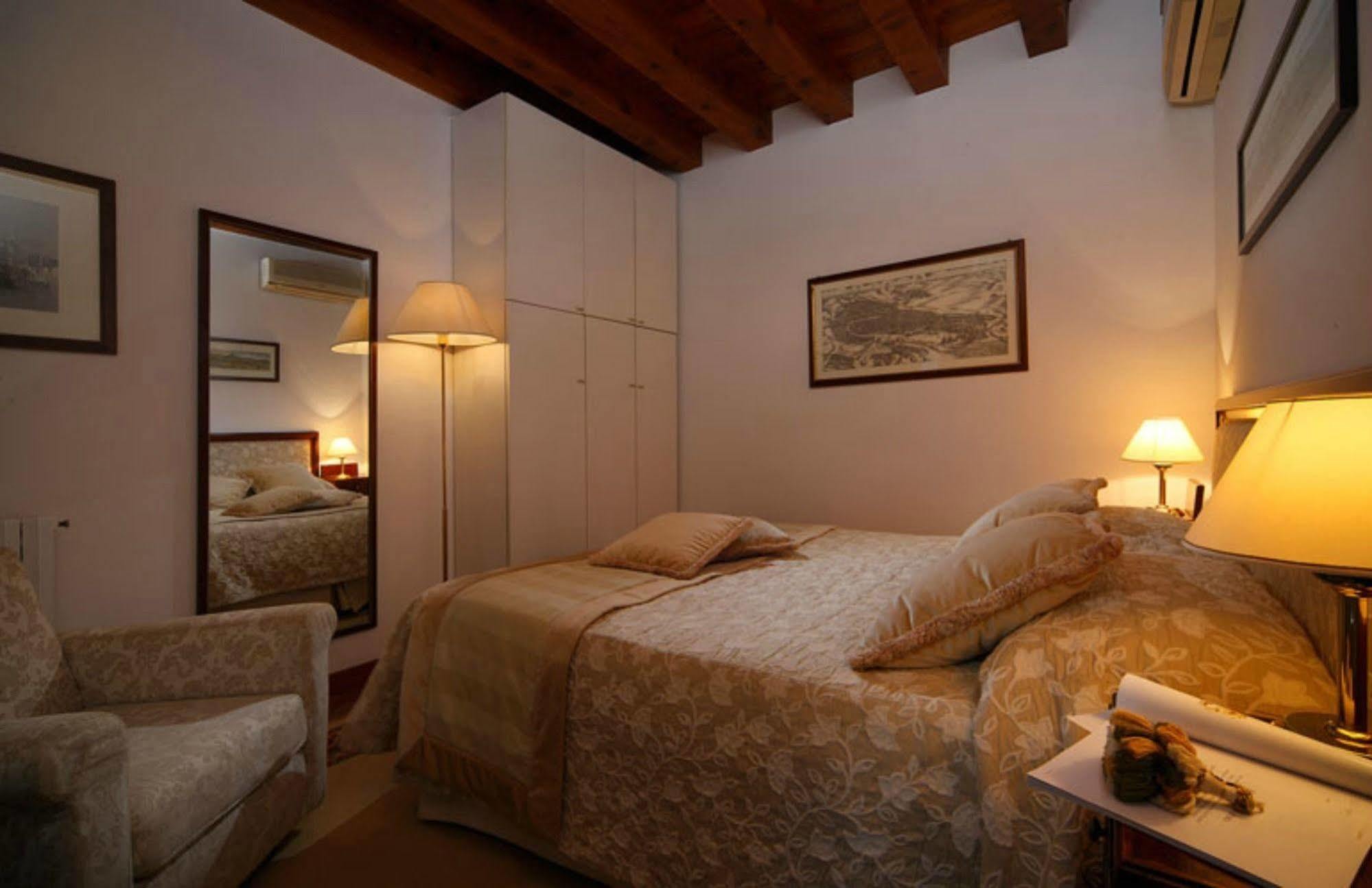 Hotel Al Duca Di Venezia Exterior foto